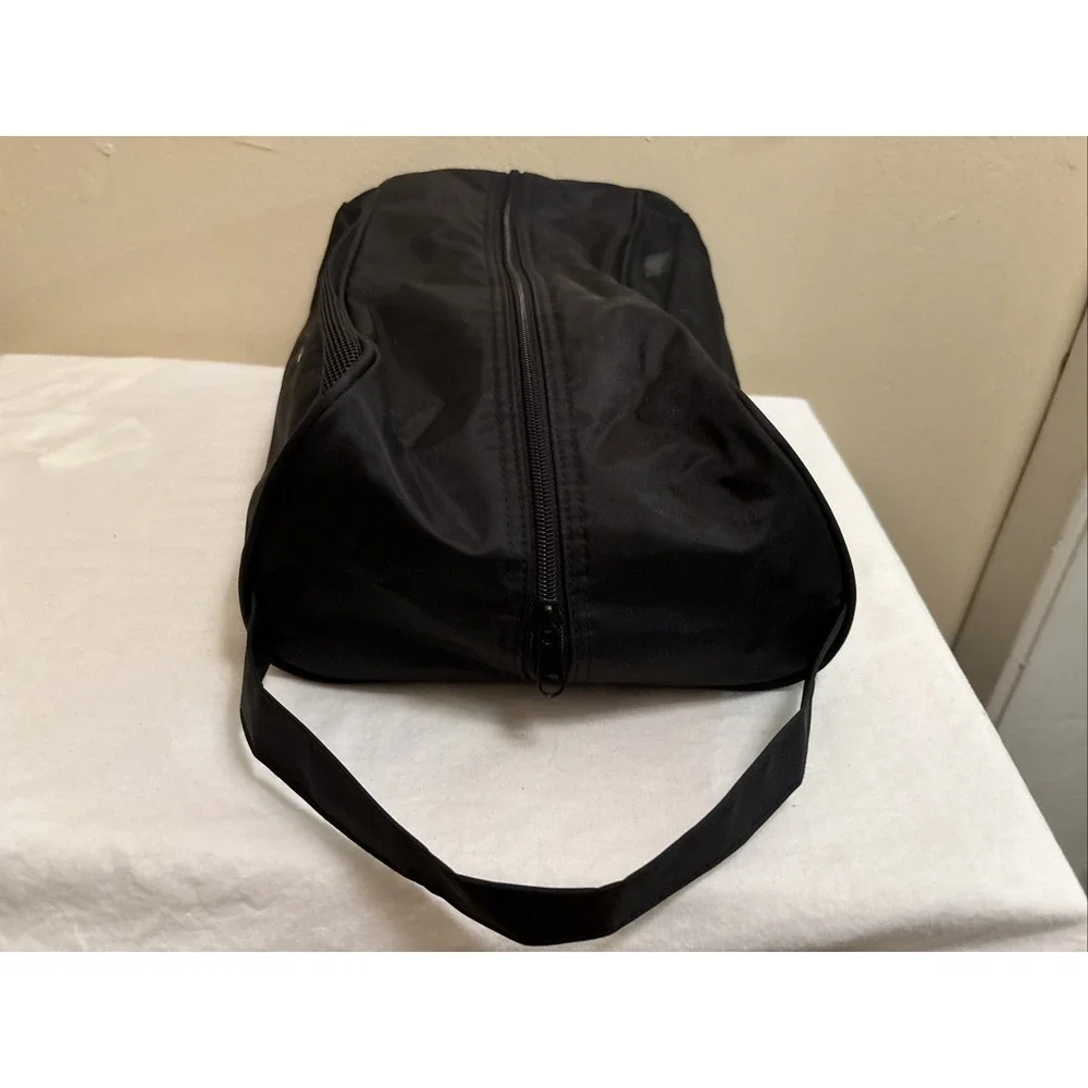 Cutter & Buck bag or crafted